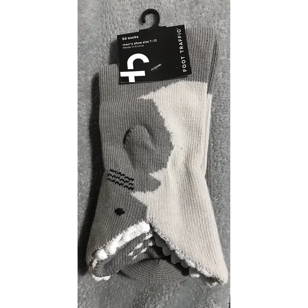 NEW Foot Traffic 3D Shark Socks Men's 7-12 Gray Novelty Animal Fin Teeth